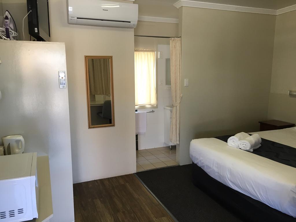 Plantation Park Motor Inn Ayr Oda fotoğraf